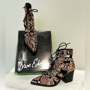 12M Sam Edelman Lizard ankle boot